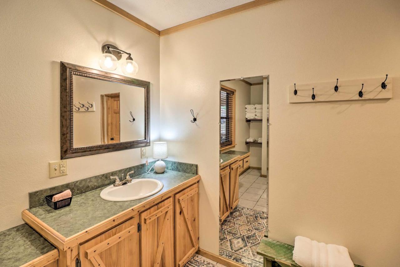 Piney Bluff Retreat With Mountain Views! Exterior foto